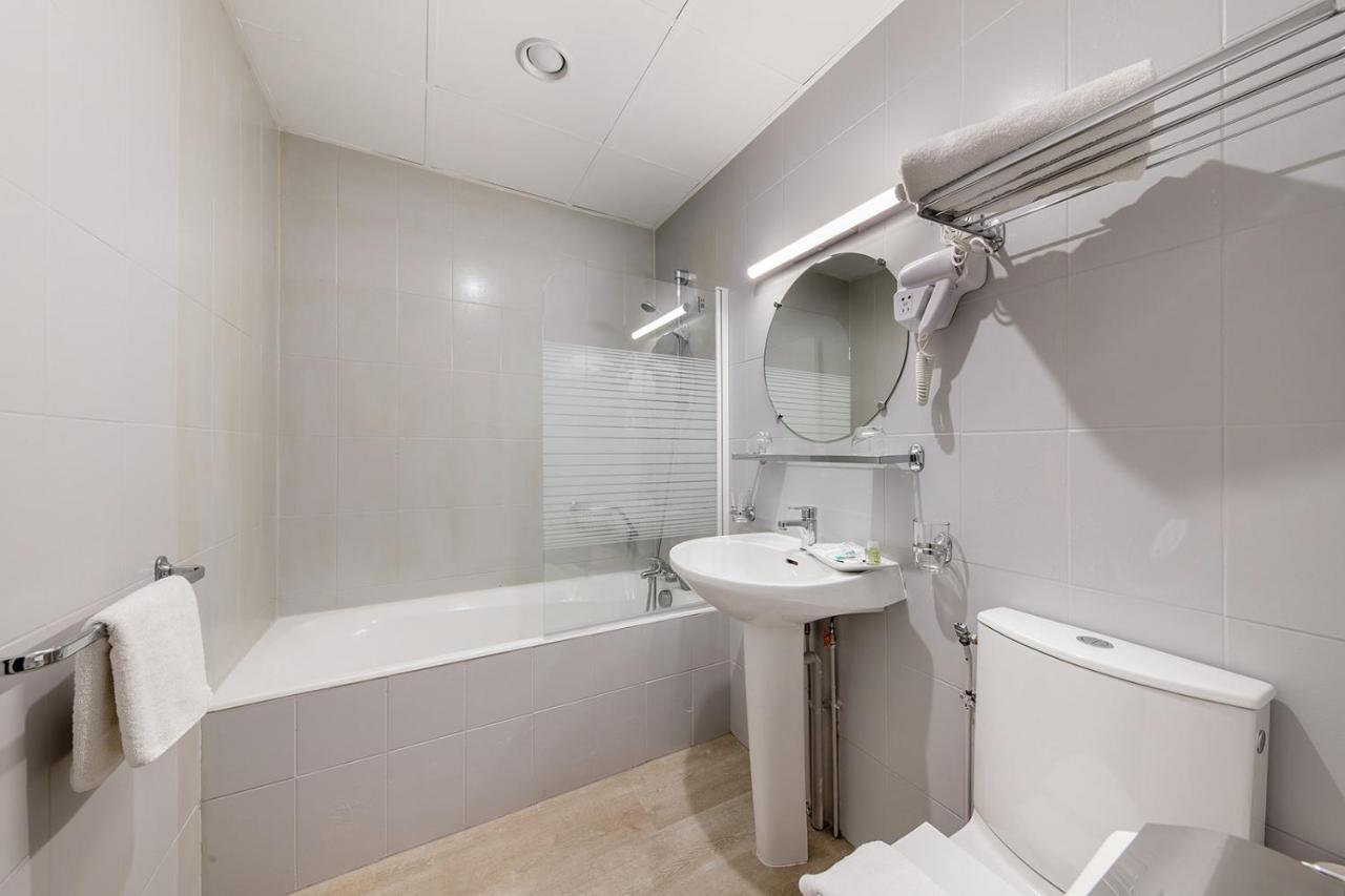 Crystal Hotel Levallois-Perret Exterior photo